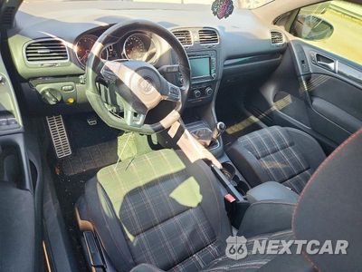 Zdjęcie 8 z 12 samochodu: 2011 VOLKSWAGEN GTI VIN:WVWEV7AJ0BW100915 - miniatura