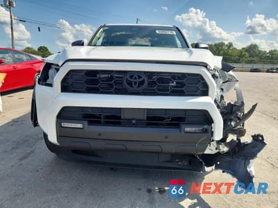 Piąte zdjęcie samochodu w środku: 2025 TOYOTA 4RUNNER TRD OFF-ROAD PREMIUM VIN:JTEVA5BR3S5000426 - miniatura