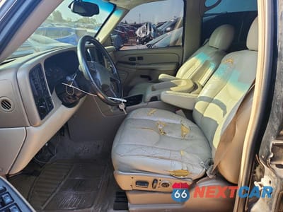 Zdjęcie 7 z 14 samochodu: 2004 CHEVROLET SUBURBAN K1500 VIN:1GNFK16Z74J255400 - miniatura