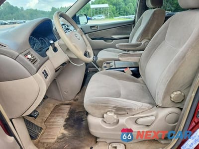 Zdjęcie 7 z 13 samochodu: 2004 TOYOTA SIENNA LE 7 PASSENGER VIN:5TDZA23C74S055246 - miniatura