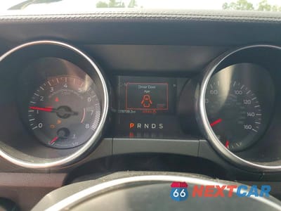 Zdjęcie 9 z 12 samochodu: 2019 FORD MUSTANG VIN:1FA6P8THXK5160792 - miniatura