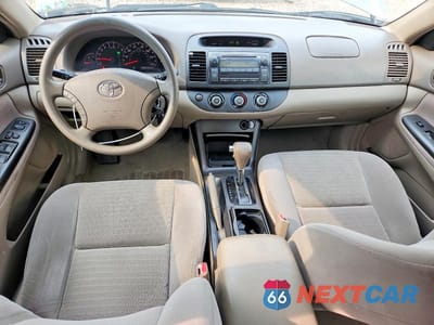 Zdjęcie 8 z 12 samochodu: 2005 TOYOTA CAMRY LE VIN:4T1BE32K65U525845 - miniatura