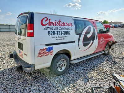 Trzecie zdjęcie samochodu z tyłu: 2018 GMC SAVANA G2500 VIN:1GTW7AFG8J1211460 - miniatura