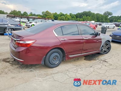 Trzecie zdjęcie samochodu z tyłu: 2016 HONDA ACCORD SPORT VIN:1HGCR2F54GA240210 - miniatura