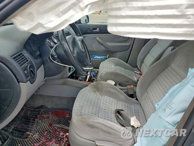 Zdjęcie 7 z 12 samochodu: 2003 VOLKSWAGEN JETTA GLS TDI VIN:3VWSP69M63M190057 - miniatura