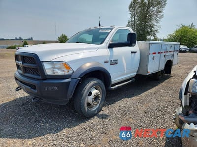 2017 RAM 5500 HD DRW 4WD SVC BODY 3C7WRNBJ6HG604231 - główne zdjęcie licytacji z USA - miniatura