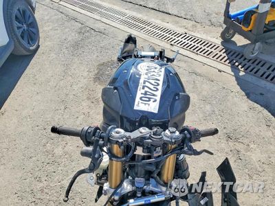 Piąte zdjęcie samochodu w środku: 2023 BMW S 1000 RR VIN:WB10E6303P6H69521 - miniatura