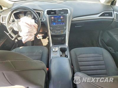 Zdjęcie 8 z 12 samochodu: 2019 FORD FUSION SE VIN:3FA6P0LUXKR210425 - miniatura