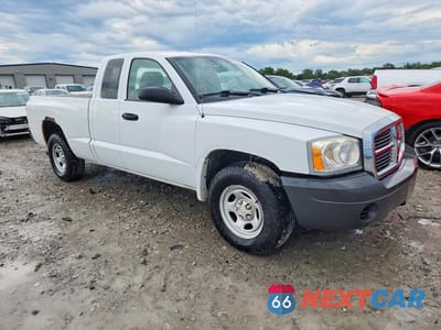 Czwarte zdjęcie samochodu z boku: 2007 DODGE DAKOTA ST VIN:1D7HE22K77S271320 - miniatura