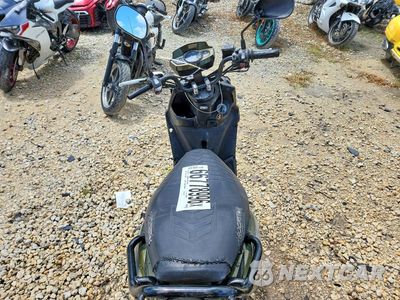Zdjęcie 6 z 9 samochodu: 2015 YAMAHA YW50 F VIN:RKRSA43A0FA120409 - miniatura