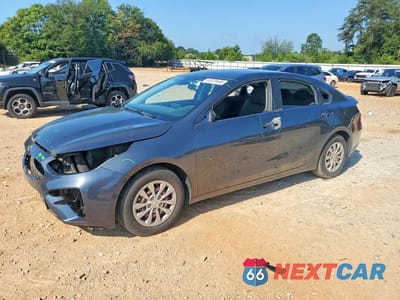 2021 KIA FORTE FE 3KPF24AD3ME350006 - główne zdjęcie licytacji z USA - miniatura