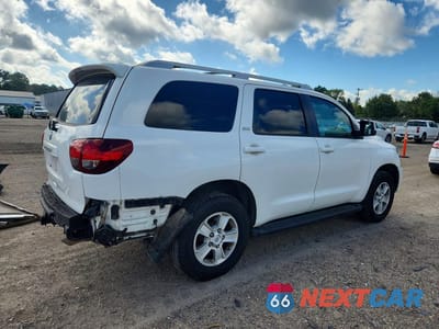 Trzecie zdjęcie samochodu z tyłu: 2019 TOYOTA SEQUOIA SR5 VIN:5TDZY5G12KS072541 - miniatura