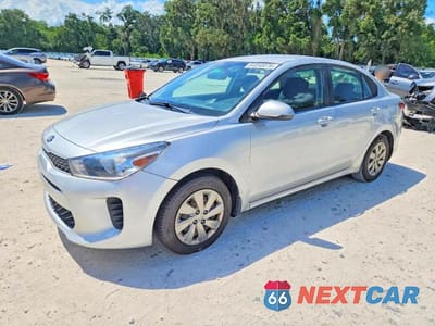 2020 KIA RIO S 3KPA24AD2LE335702 - główne zdjęcie licytacji z USA - miniatura