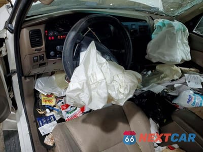 Zdjęcie 8 z 14 samochodu: 2001 TOYOTA 4RUNNER SR5 VIN:JT3HN86R710347274 - miniatura