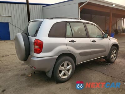 Trzecie zdjęcie samochodu z tyłu: 2005 TOYOTA RAV4 BASE VIN:JTEHD20V456026177 - miniatura