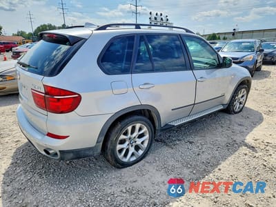 Trzecie zdjęcie samochodu z tyłu: 2011 BMW X5 XDRIVE35I VIN:5UXZV4C51BL409311 - miniatura