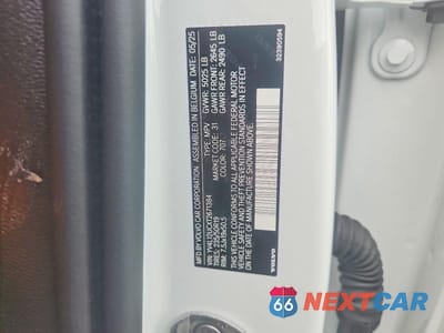 Zdjęcie 14 z 14 samochodu: 2026 VOLVO XC40 PLUS VIN:YV4L12UCXT2671384 - miniatura