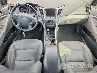 Zdjęcie 8 z 12 samochodu: 2012 HYUNDAI SONATA HYBRID VIN:KMHEC4A41CA062670 - miniatura