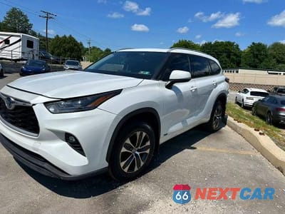 2022 TOYOTA HIGHLANDER HYBRID XLE 5TDHBRCH2NS538576 - główne zdjęcie licytacji z USA - miniatura