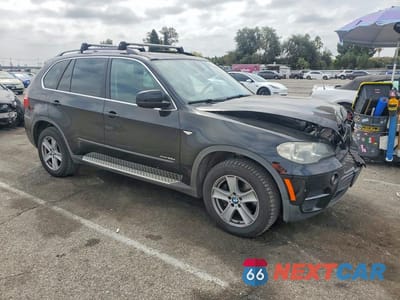 Czwarte zdjęcie samochodu z boku: 2013 BMW X5 XDRIVE35D VIN:5UXZW0C55D0B94576 - miniatura