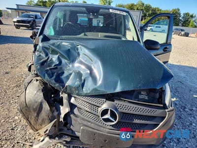 Zdjęcie 12 z 13 samochodu: 2022 MERCEDES-BENZ METRIS VIN:W1YV0CEY2N4135871 - miniatura