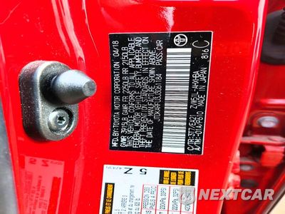 Zdjęcie 12 z 12 samochodu: 2018 TOYOTA PRIUS THREE TOURING VIN:JTDKARFU3J3061184 - miniatura