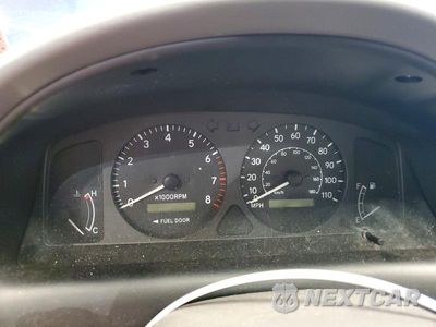 Zdjęcie 9 z 13 samochodu: 2001 TOYOTA COROLLA LE VIN:2T1BR12E61C462146 - miniatura