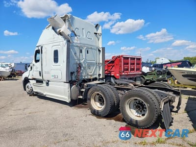 Drugie zdjęcie samochodu z przodu: 2019 FREIGHTLINER CASCADIA 126 SEMI TRUCK VIN:3AKJHHDR2KSKD1187 - miniatura