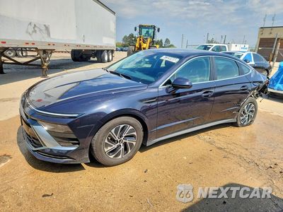2026 HYUNDAI SONATA HYBRID BLUE KMHL24JJ6TA174767 - główne zdjęcie licytacji z USA - miniatura
