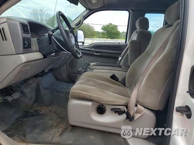 Zdjęcie 7 z 12 samochodu: 2001 FORD F250 SUPER DUTY VIN:1FTNX20F91ED33061 - miniatura