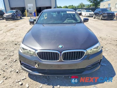 Piąte zdjęcie samochodu w środku: 2020 BMW 530 XI VIN:WBAJR7C05LWW80975 - miniatura