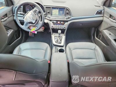 Zdjęcie 8 z 13 samochodu: 2018 HYUNDAI ELANTRA LIMITED VIN:5NPD84LF7JH218684 - miniatura