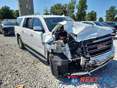 Czwarte zdjęcie samochodu z boku: 2017 GMC YUKON XL K1500 SLT VIN:1GKS2GKCXHR139776 - miniatura