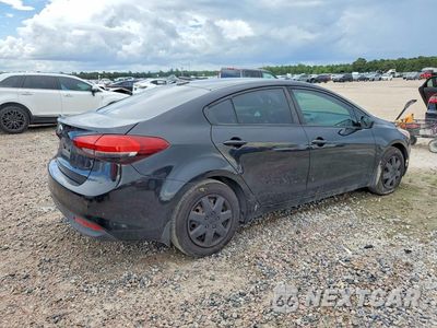 Trzecie zdjęcie samochodu z tyłu: 2017 KIA FORTE LX BASE VIN:3KPFK4A75HE127045 - miniatura