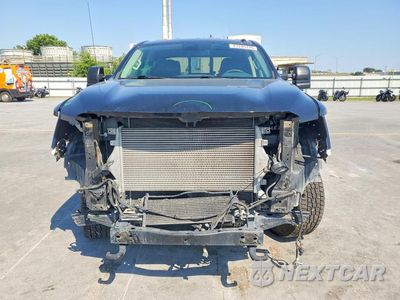 Piąte zdjęcie samochodu w środku: 2017 NISSAN TITAN XD PRO-4X VIN:1N6BA1F41HN545612 - miniatura