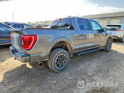 Trzecie zdjęcie samochodu z tyłu: 2023 FORD F150 SUPERCREW VIN:1FTEW1EP6PKG02450 - miniatura