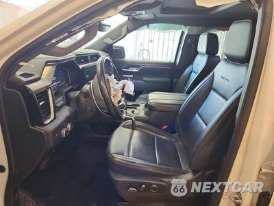 Zdjęcie 7 z 12 samochodu: 2025 GMC SIERRA K1500 DENALI VIN:1GTUUGE81SZ133393 - miniatura