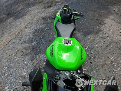 Piąte zdjęcie samochodu w środku: 2025 KAWASAKI ZX636 K VIN:JKBZXJK15SA011576 - miniatura