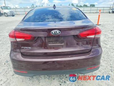 Zdjęcie 6 z 12 samochodu: 2018 KIA FORTE LX VIN:3KPFL4A73JE193497 - miniatura