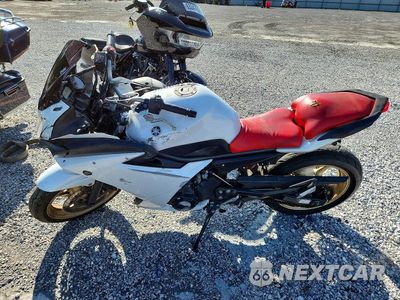 Trzecie zdjęcie samochodu z tyłu: 2010 YAMAHA FZ6 R VIN:JYARJ18E9AA005747 - miniatura