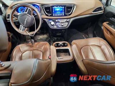 Zdjęcie 8 z 13 samochodu: 2017 CHRYSLER PACIFICA LIMITED VIN:2C4RC1GG2HR528941 - miniatura
