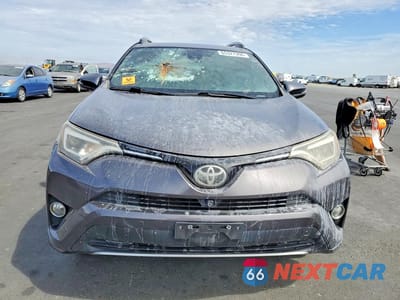 Piąte zdjęcie samochodu w środku: 2017 TOYOTA RAV4 PLATINUM VIN:2T3DFREV5HW642391 - miniatura