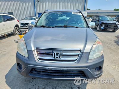 Piąte zdjęcie samochodu w środku: 2005 HONDA CR-V LX VIN:SHSRD78535U320080 - miniatura