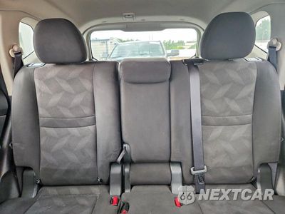 Zdjęcie 10 z 13 samochodu: 2015 NISSAN ROGUE SV VIN:KNMAT2MT5FP586741 - miniatura