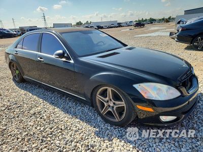 Czwarte zdjęcie samochodu z boku: 2007 MERCEDES-BENZ S 550 VIN:WDDNG71X67A118053 - miniatura