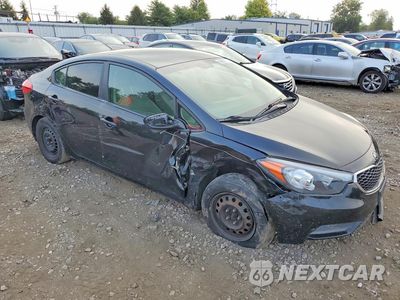 Czwarte zdjęcie samochodu z boku: 2015 KIA FORTE LX VIN:KNAFK4A61F5323917 - miniatura