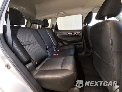 Zdjęcie 11 z 13 samochodu: 2017 NISSAN ROGUE SV VIN:KNMAT2MT1HP565274 - miniatura