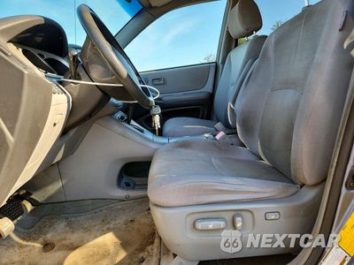 Zdjęcie 7 z 13 samochodu: 2004 TOYOTA HIGHLANDER BASE VIN:JTEEP21A940007678 - miniatura