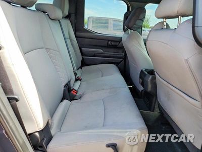 Zdjęcie 10 z 12 samochodu: 2025 TOYOTA TACOMA SR5 VIN:3TMKB5FN0SM048813 - miniatura