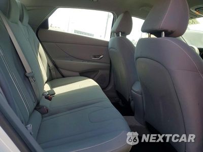 Zdjęcie 10 z 12 samochodu: 2023 HYUNDAI ELANTRA SEL VIN:5NPLM4AG8PH090483 - miniatura